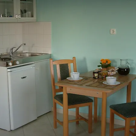 Madach Apartment Heviz